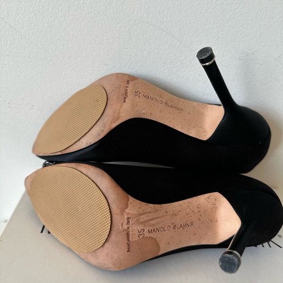 Manolo Blahnik Hangisi - Picture 6 of 8
